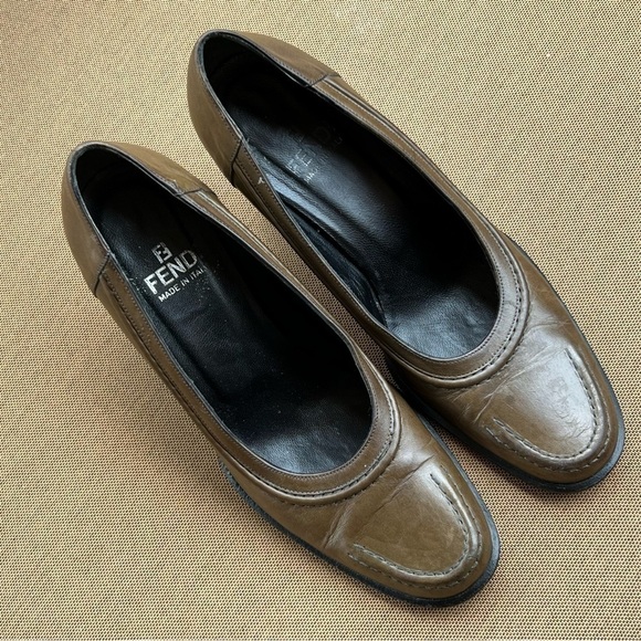 Fendi pumps cylinder heel women’s leather shoes ,color moss, 35.5 made in Italy - Picture 3 of 14